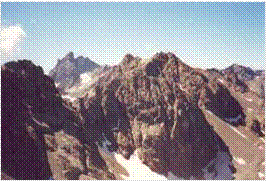 Le Grand Pic de Belledonne vu sous différents angles